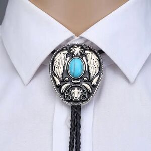 New Vintage Style Bolo Tie Men’s Western Leaf Design Rustic Fashion Accessory